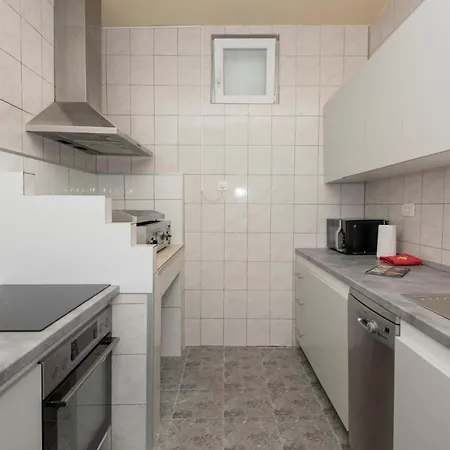Beautiful In With Kitchen